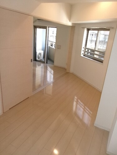 ライオンズプラザ西台駅前の居間・リビング|ダイニング　※前回募集時2023年11月撮影の写真