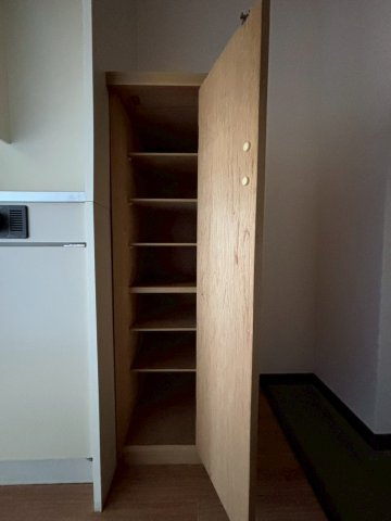 コートニュータウンの収納|ちょっとした収納スペースも充実しています