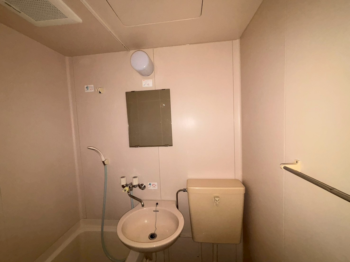 コートニュータウンのトイレ|ゆったりとした空間のトイレです