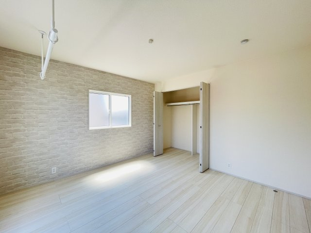 『八王子市新築戸建て』八王子市北野台1-22-4【仲介手数料無料】の洋室|～仲介手数料無料☆八王子ひなた不動産～八王子市北野台　新築戸建て