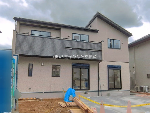 『八王子市新築戸建て』八王子市北野台1-22-4【仲介手数料無料】の外観|～仲介手数料無料☆八王子ひなた不動産～八王子市北野台　新築戸建て