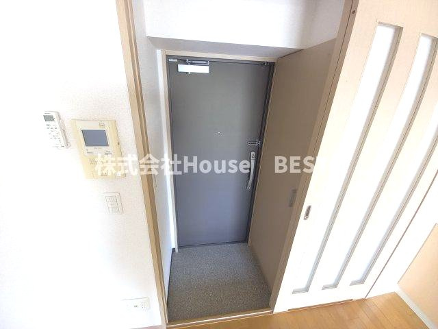 S-FORT神戸小河通の玄関