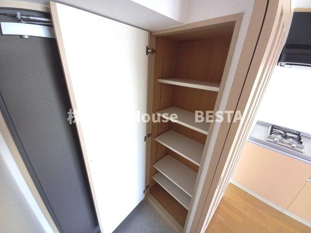 S-FORT神戸小河通の収納