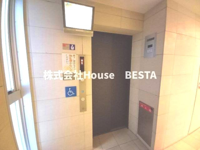 S-FORT神戸小河通のロビー