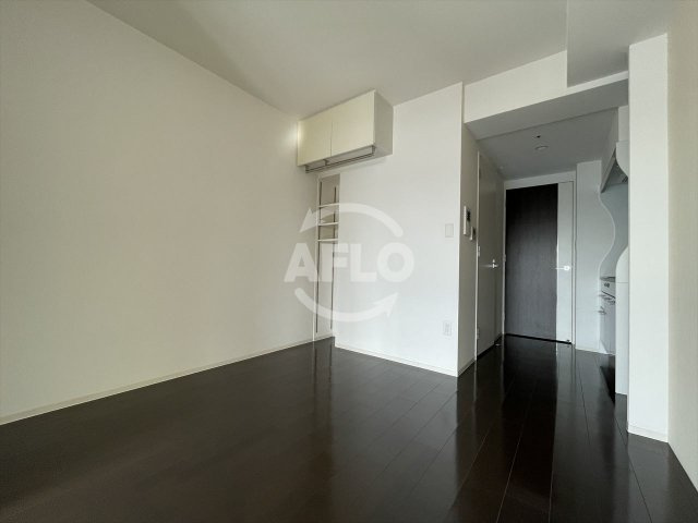 SERENiTE谷町croixの居間・リビング|SERENiTE谷町croix（セレニテ谷町クロワ）　リビング