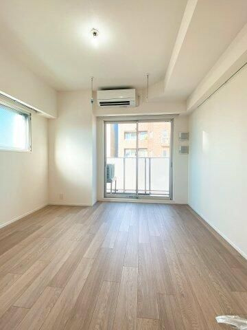 プラウドフラット上野松が谷の居間・リビング