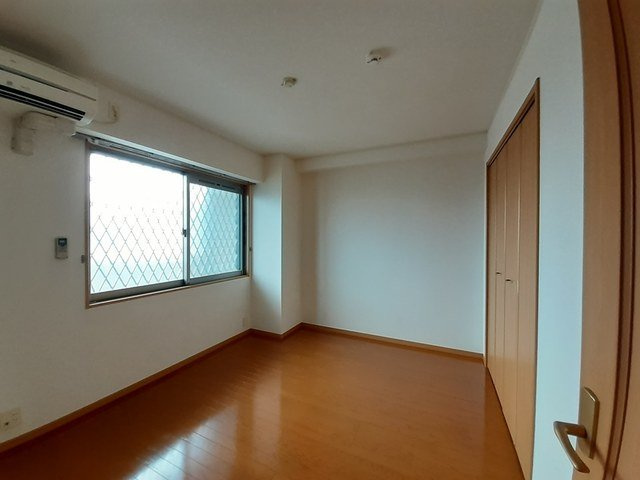 フォルシュ２２の内装