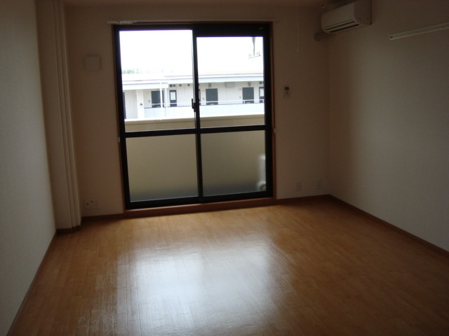 アソシアード１８の居間・リビング