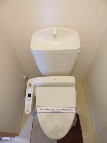 シャーメゾンHIRA　B棟のトイレ