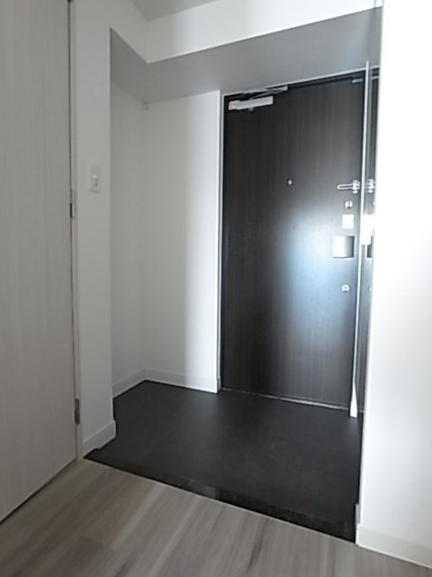 プレサンスTHE神戸の玄関