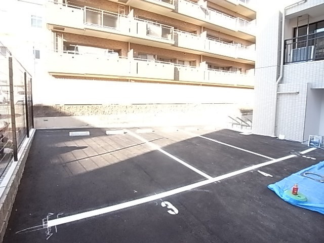 SDグランツ神戸ウエストの駐車場|駐車場に車を止められます
