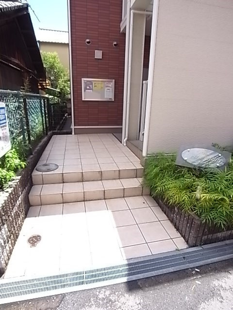 シャロル東園田の外観