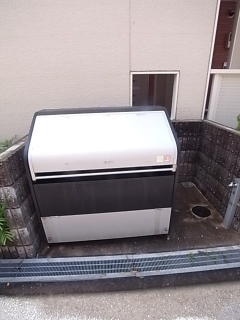 シャロル東園田の外観