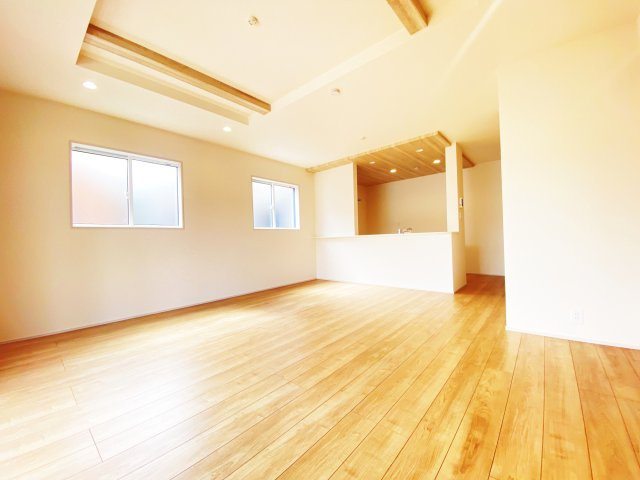 『八王子市新築戸建て』八王子市石川町987【仲介手数料無料】　の居間・リビング|～仲介手数料無料☆八王子ひなた不動産～八王子市石川町　新築戸建て