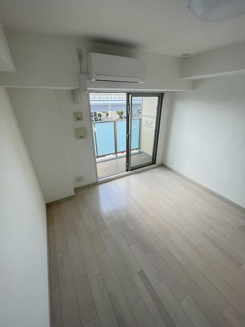 ラ・シャルム西宮本町の居間・リビング