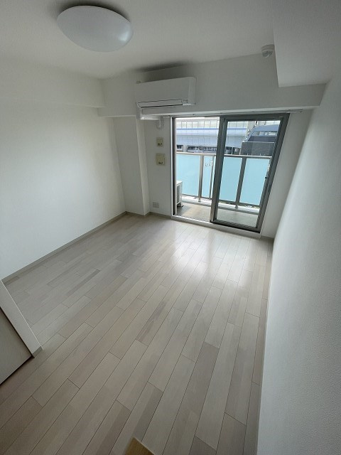 ラ・シャルム西宮本町の居間・リビング