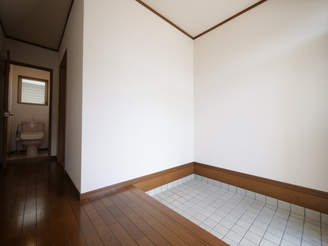 メゾネット花尻の玄関