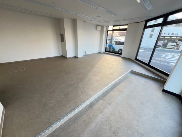 クリスタルエイトの居間・リビング