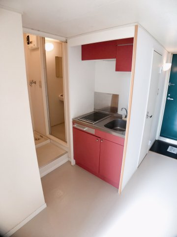 春日井市出川町２丁目のアパートの収納