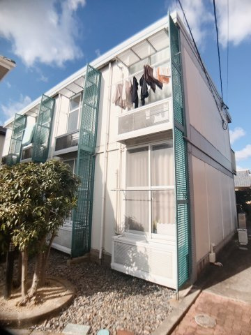 春日井市出川町２丁目のアパートの外観