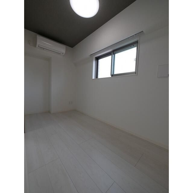 エスタート三ノ輪の寝室