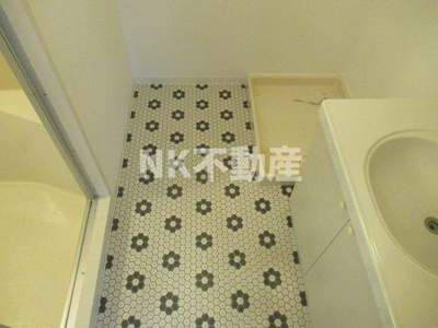 【洗面所】 | ルルド今米（吉田賃貸） | スペースが確保できる洗面所です