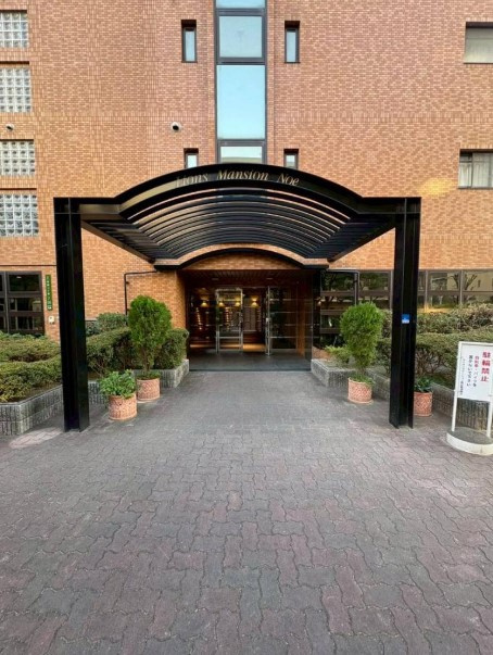 ライオンズマンション野江　9階のエントランス