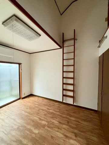 ハイランドビュー鶴川Ⅰの居間・リビング