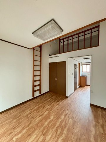 ハイランドビュー鶴川Ⅰの居間・リビング