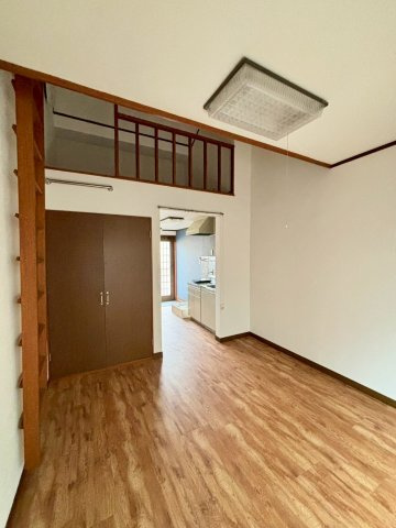 ハイランドビュー鶴川Ⅰの居間・リビング