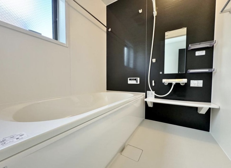 長津田戸建の浴室