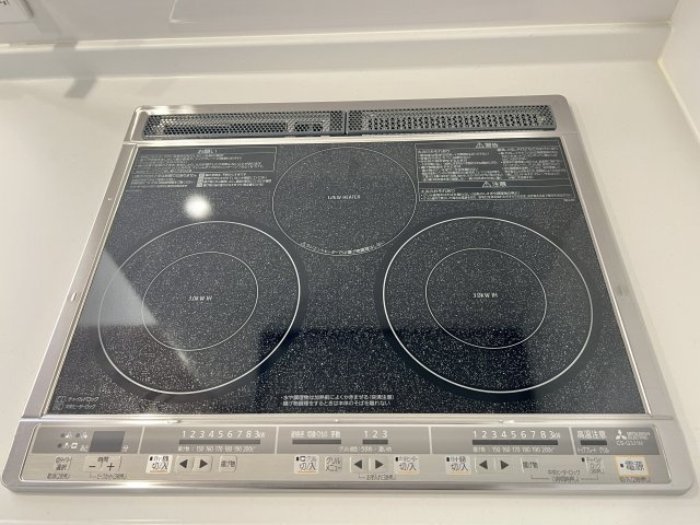 中央区馬郡町　3棟　1期　3号棟の設備|火を使わないIHクッキングヒーターで、小さなお子さまのいるご家庭にも安心です！