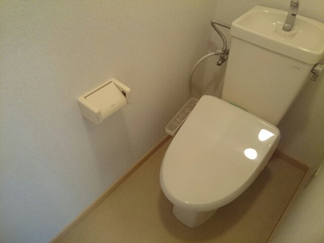 パル六甲のトイレ|落ち着いたトイレです