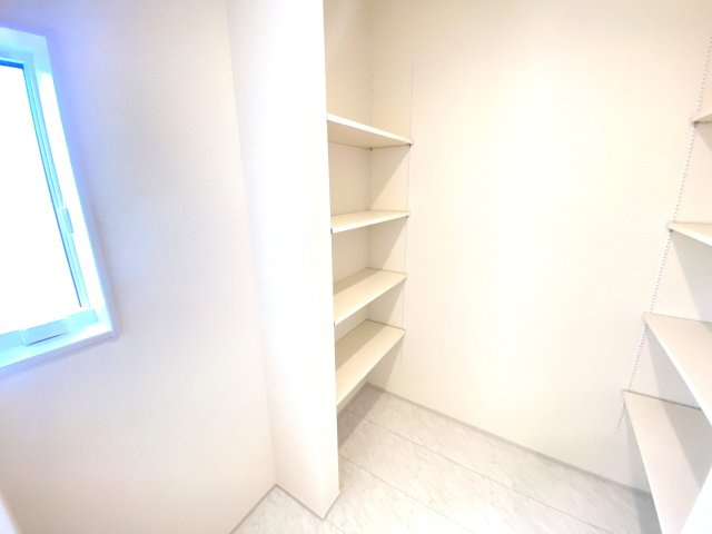 『八王子市新築戸建て』八王子市石川町987【仲介手数料無料】　の収納|～仲介手数料無料☆八王子ひなた不動産～八王子市石川町　新築戸建て