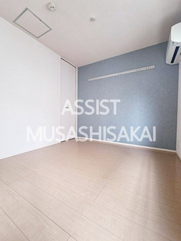 フェリオの寝室