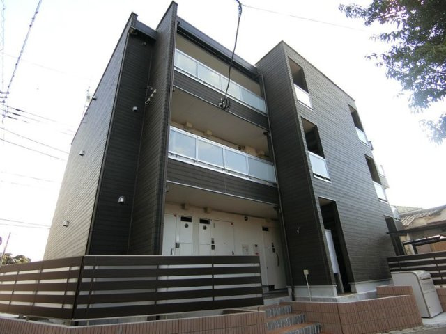 リブリ・C West の外観