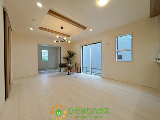 久喜市青毛３丁目　新築一戸建て　01の居間・リビング