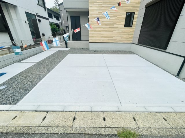 船橋市前原東６丁目１７期の駐車場