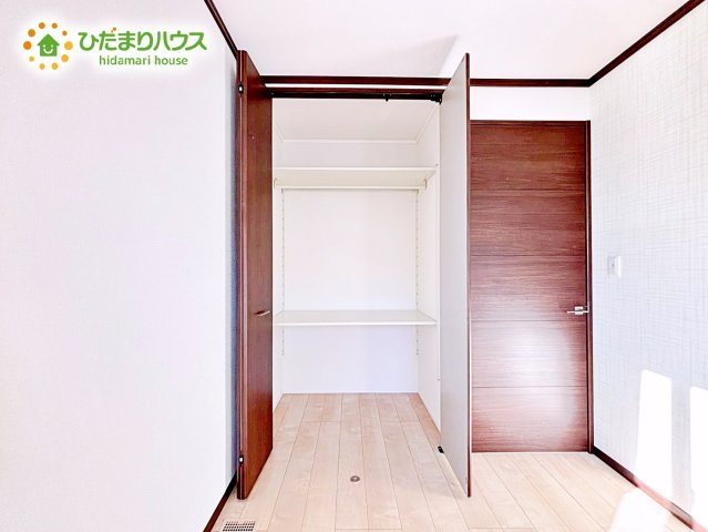 【収納】 | ひたちなか市松戸町1丁目　中古戸建 | たっぷり収納いただけるので、毎日のコーディネートも楽しくなります♪