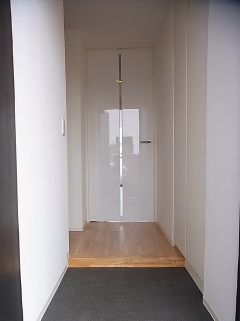 スクエア湘南の玄関