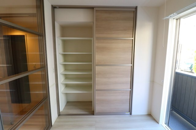 川崎市多摩区宿河原５丁目のアパートの収納