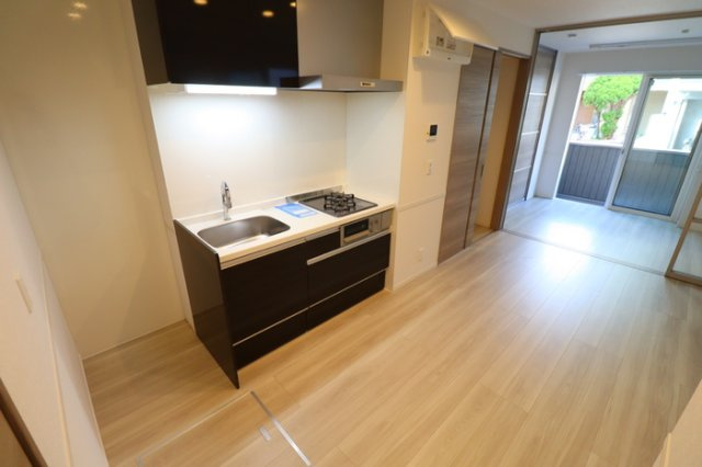 川崎市多摩区宿河原５丁目のアパートの居間・リビング