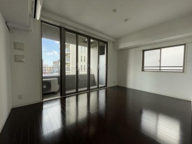 ピニエール浦和岸町の居間・リビング