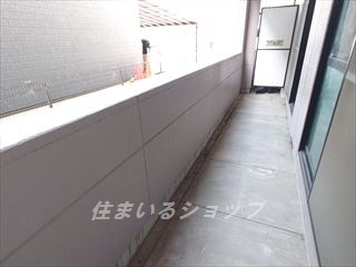 広島市安佐北区深川２丁目のアパートのバルコニー