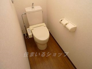 広島市安佐北区深川２丁目のアパートのトイレ|シャワートイレ