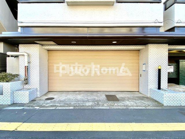 グリーンパーク第15綾瀬の駐車場|【敷地内駐車場】最新の空き状況や費用などの詳細は担当スタッフまでお問い合わせください。