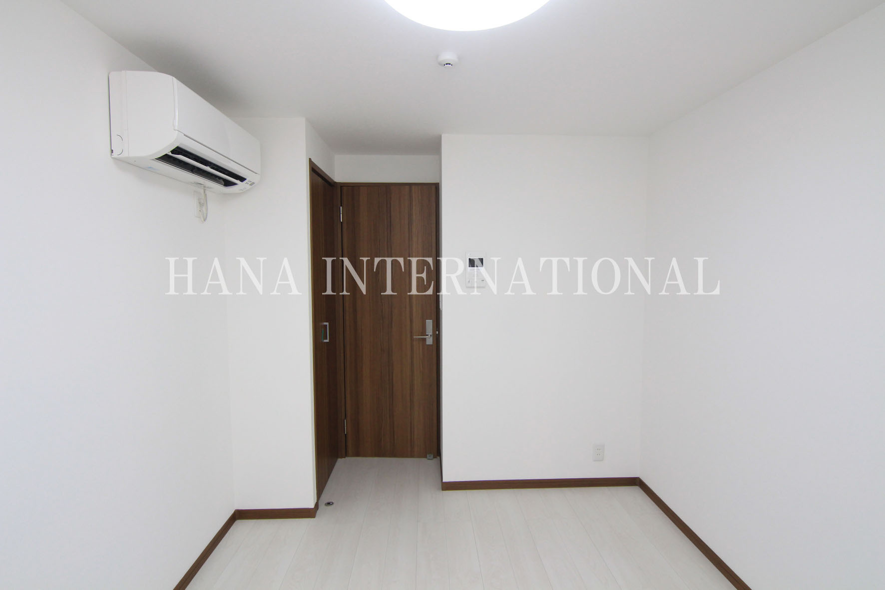 リバージュ千住大橋の居間・リビング