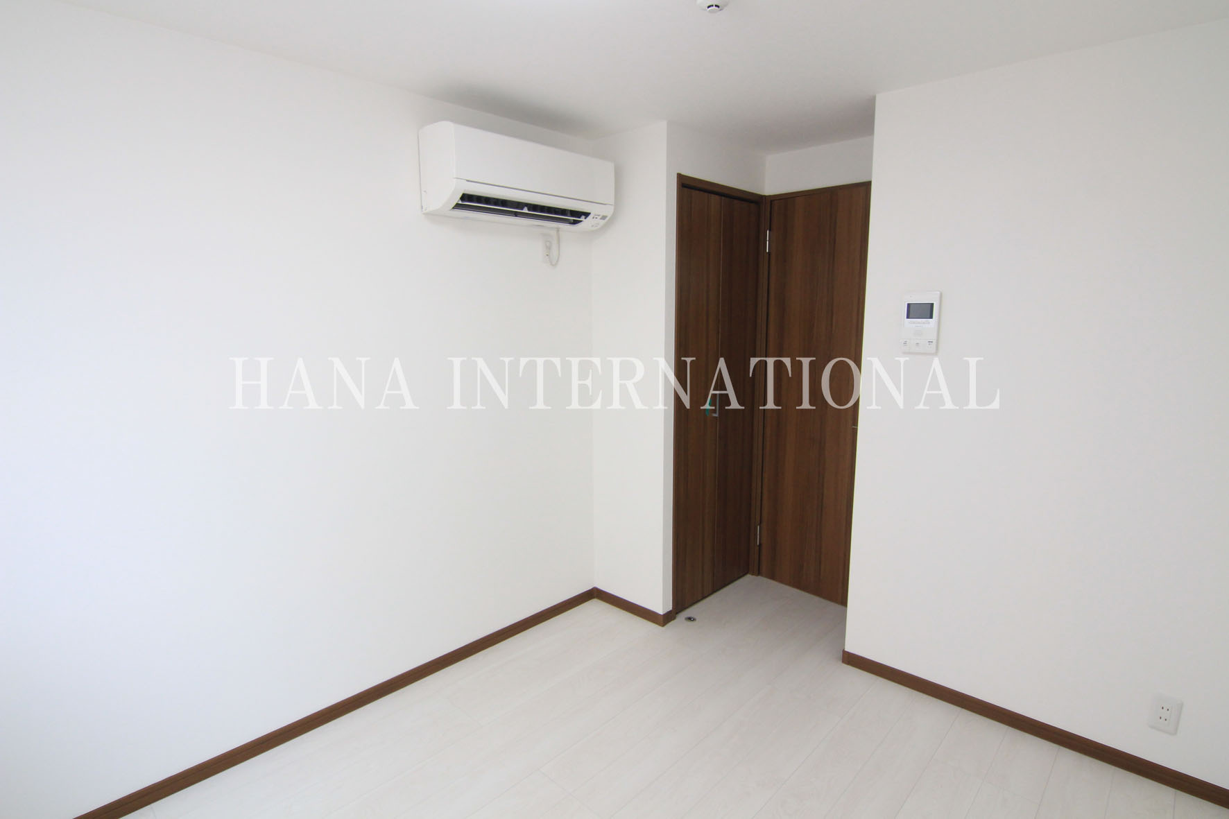 リバージュ千住大橋の居間・リビング