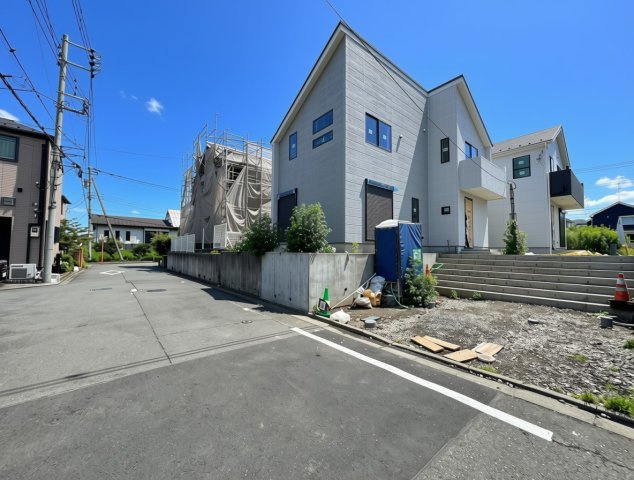 日野市新町10期の前面道路含む現地写真