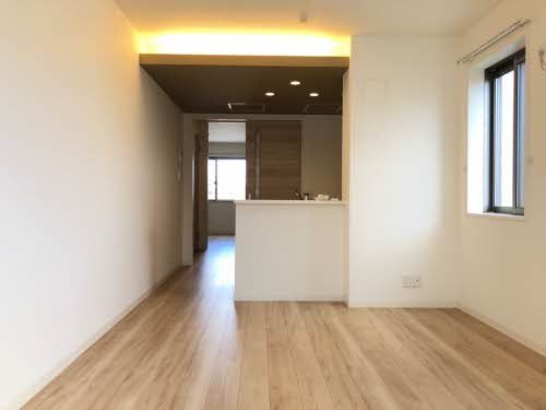 ソレイユコート高柳西町のエントランス